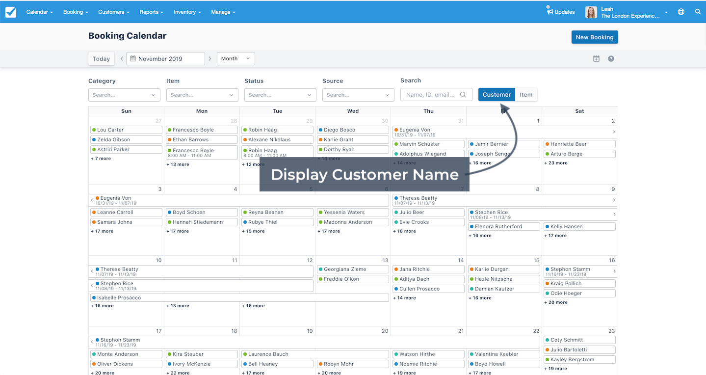 Booking calendar view highlighting the option to display customer names on scheduled bookings.